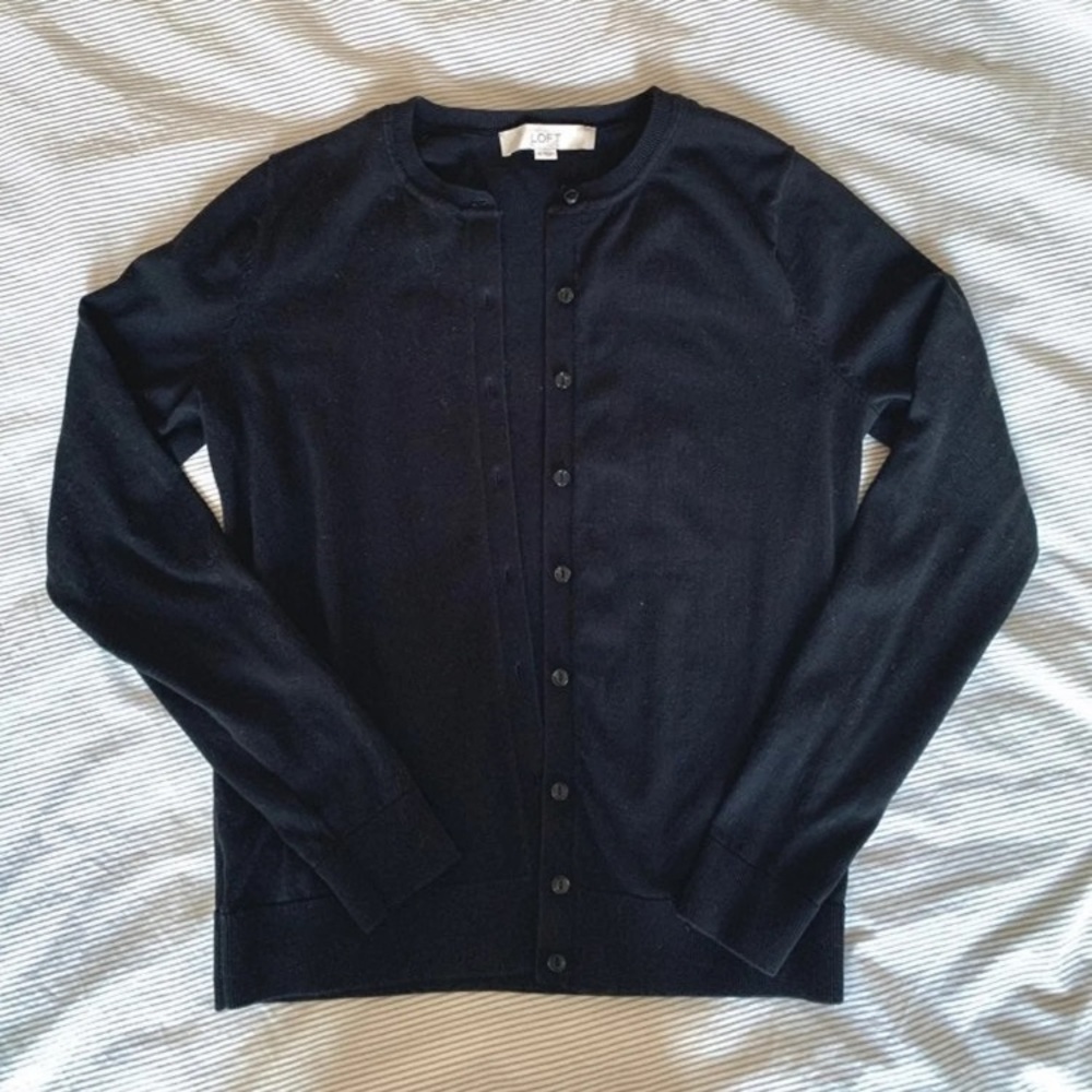 💥last chance! LOFT Classic Black Cardigan Sweater